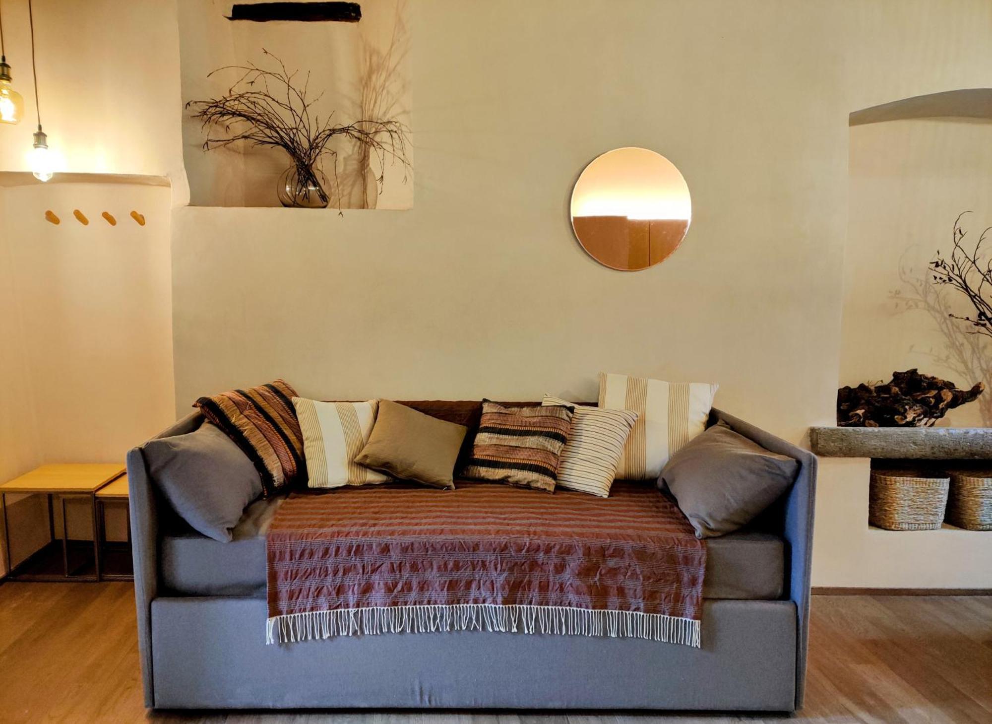 Dandelion Como Suites & Park Villa Guardia Стая снимка